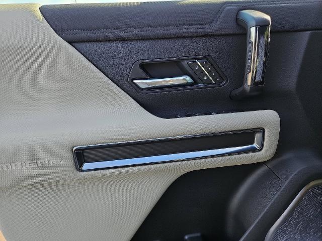 2026 GMC HUMMER EV SUV Vehicle Photo in TREVOSE, PA 19053-4984