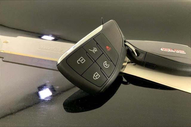 2025 GMC Acadia Vehicle Photo in KANSAS CITY, MO 64114-4545