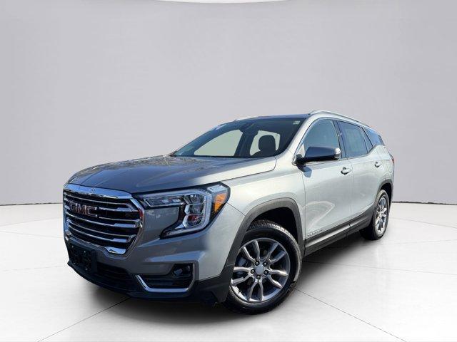 2024 GMC Terrain Vehicle Photo in LEOMINSTER, MA 01453-2952