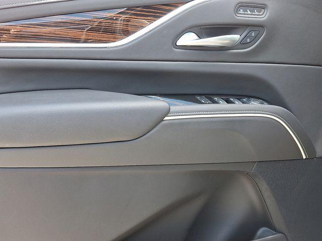 2024 Cadillac Escalade Vehicle Photo in DANBURY, CT 06810-5034
