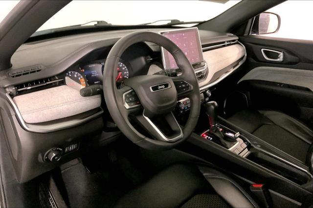 2023 Jeep Compass Vehicle Photo in KANSAS CITY, MO 64114-4502