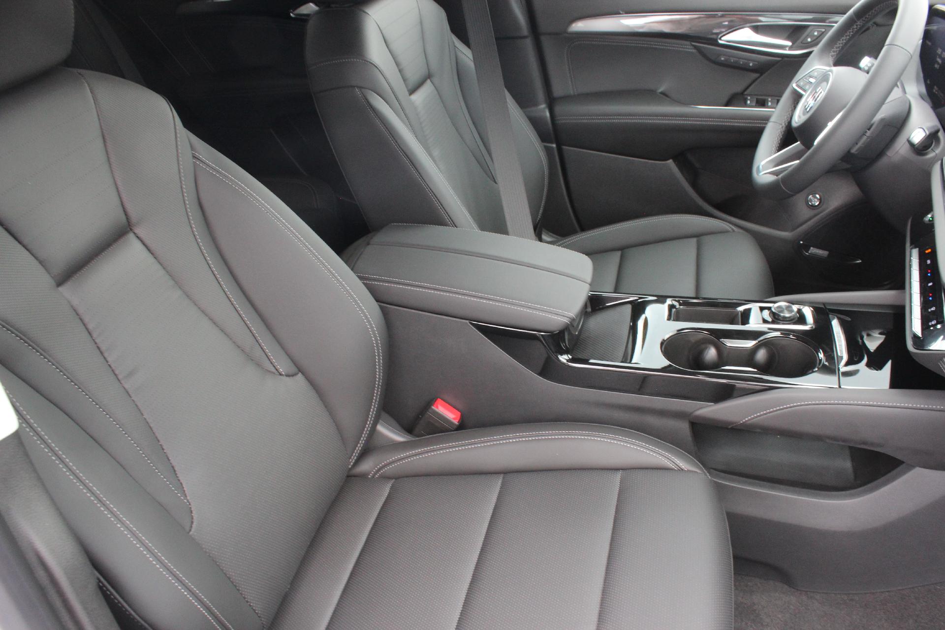 2025 Buick Envision Vehicle Photo in AURORA, CO 80012-4011