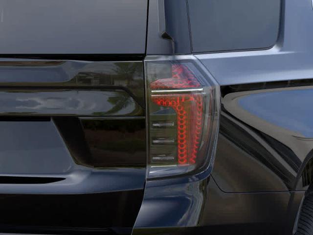 2025 Chevrolet Tahoe Vehicle Photo in MOON TOWNSHIP, PA 15108-2571