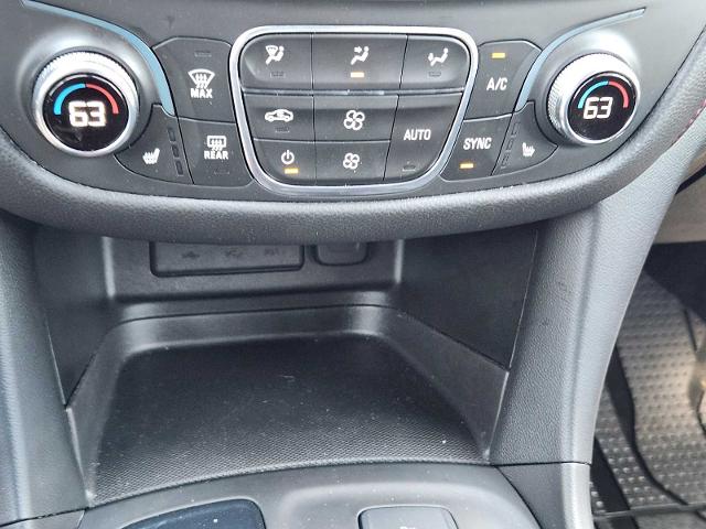 2022 Chevrolet Equinox Vehicle Photo in DENTON, TX 76210-9321
