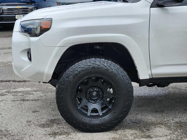 2020 Toyota 4Runner Vehicle Photo in DENTON, TX 76210-9321