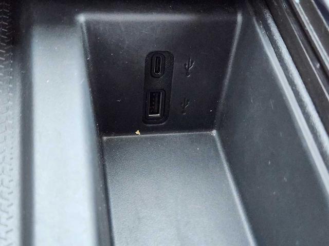 2024 GMC Acadia Vehicle Photo in DENTON, TX 76210-9321