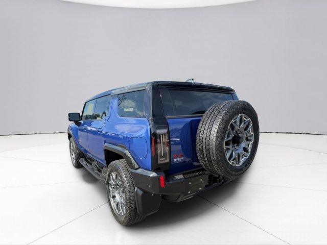 2024 GMC HUMMER EV SUV Vehicle Photo in LEOMINSTER, MA 01453-2952