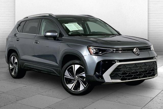 2025 Volkswagen Taos Vehicle Photo in KANSAS CITY, MO 64114-4502