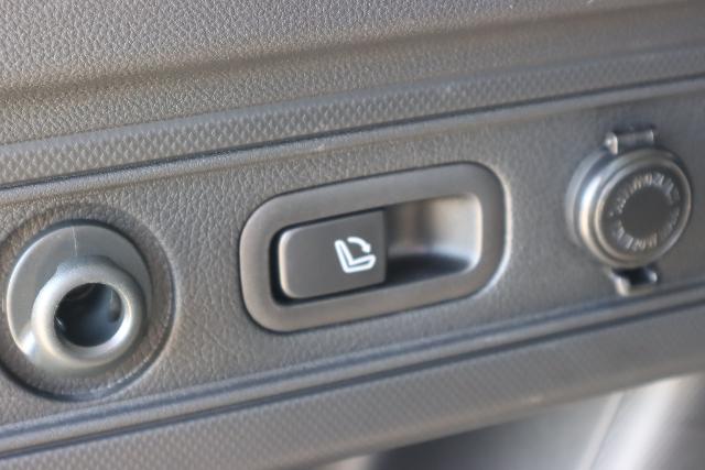 2023 Subaru Forester Vehicle Photo in Cedar Rapids, IA 52402