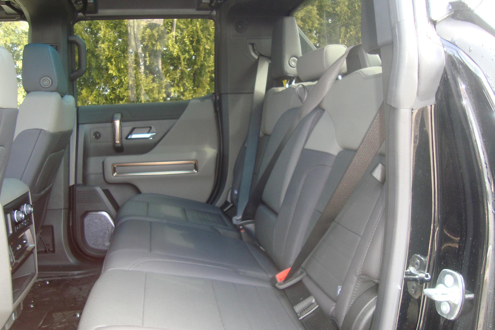 2025 GMC HUMMER EV Pickup Vehicle Photo in PORTSMOUTH, NH 03801-4196