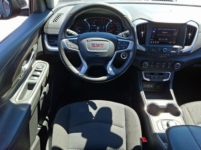 2024 GMC Terrain Vehicle Photo in DANBURY, CT 06810-5034