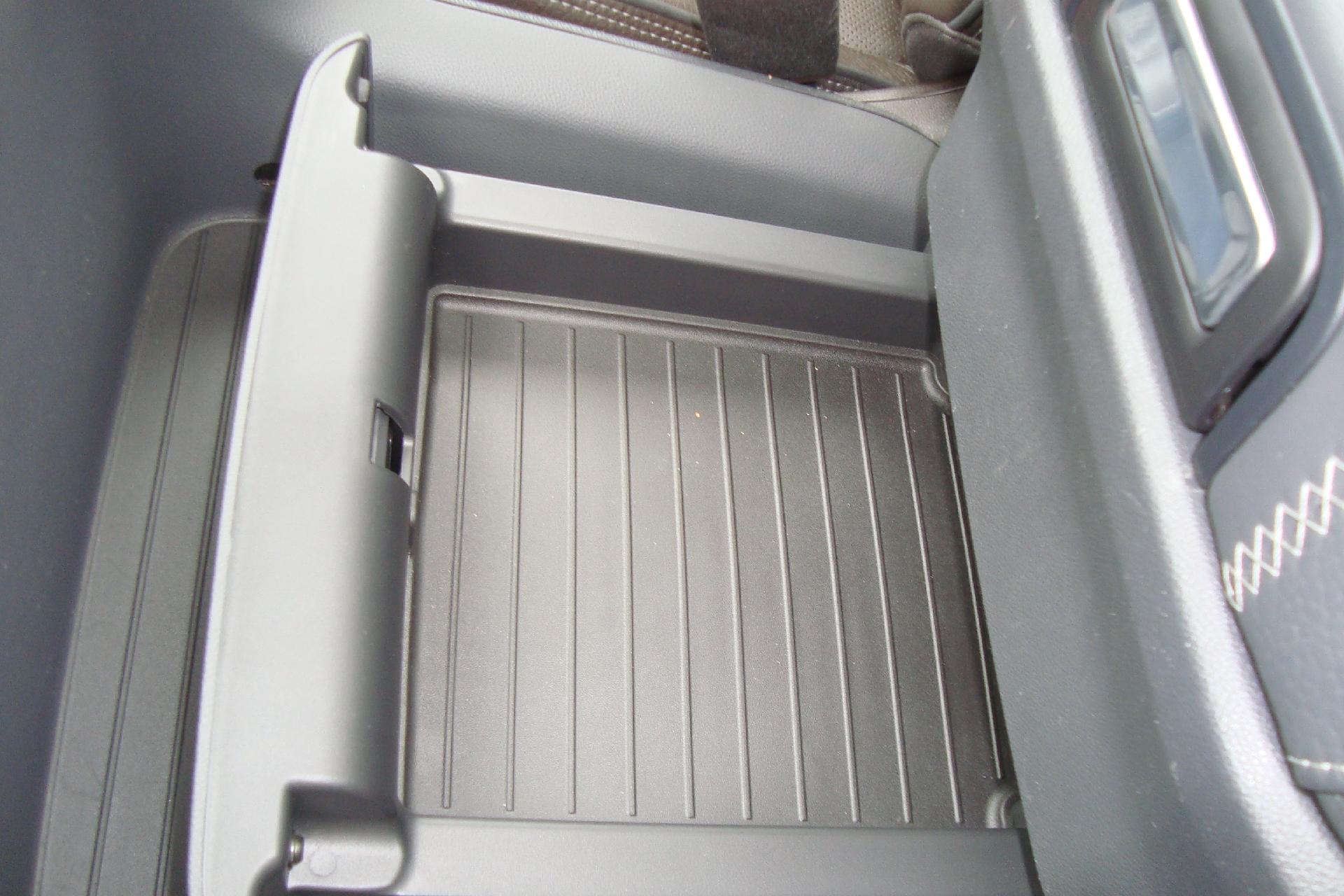 2021 GMC Yukon XL Vehicle Photo in PORTSMOUTH, NH 03801-4196