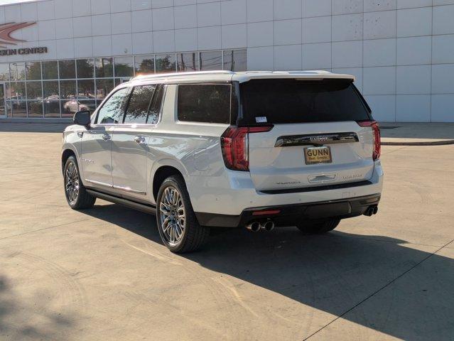 2024 GMC Yukon XL Vehicle Photo in SELMA, TX 78154-1459