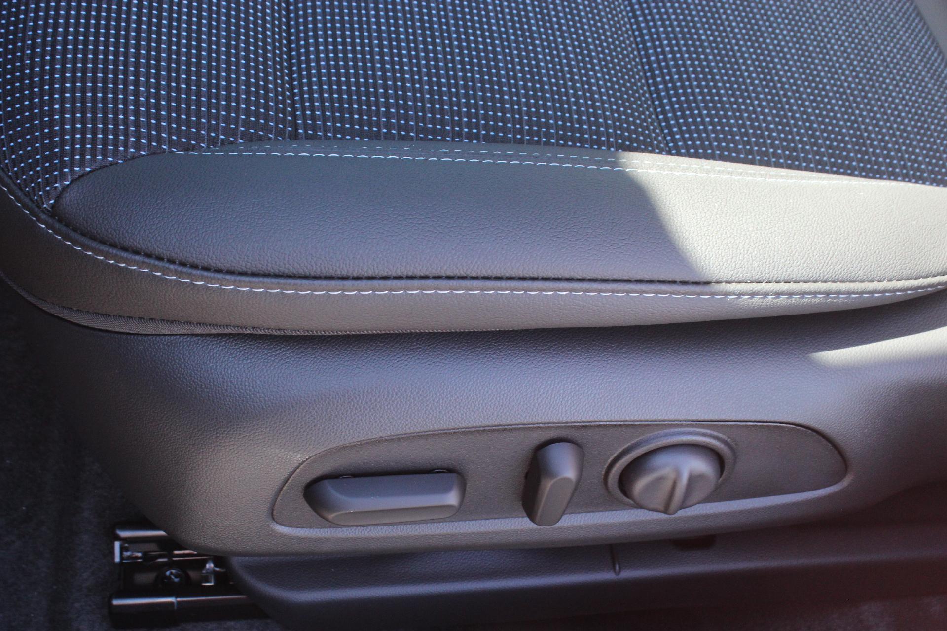 2026 Buick Envista Vehicle Photo in AURORA, CO 80012-4011