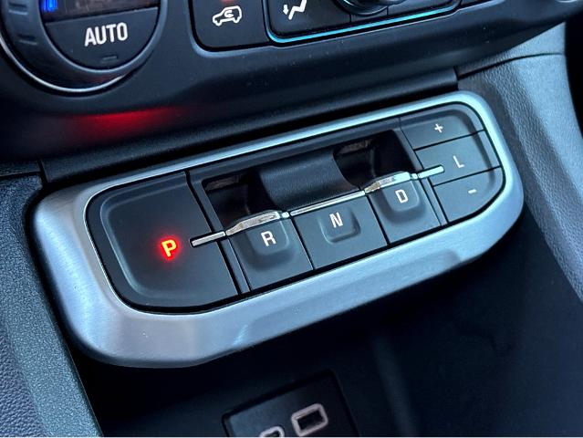 2022 GMC Acadia Vehicle Photo in BEAUFORT, SC 29906-4218