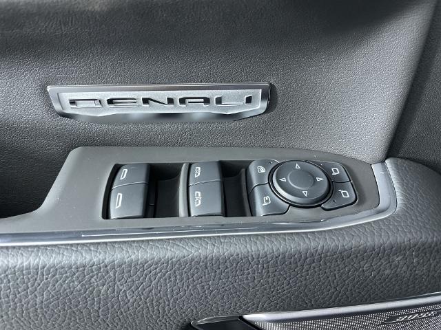 2025 GMC Sierra 1500 Vehicle Photo in GILBERT, AZ 85297-0402