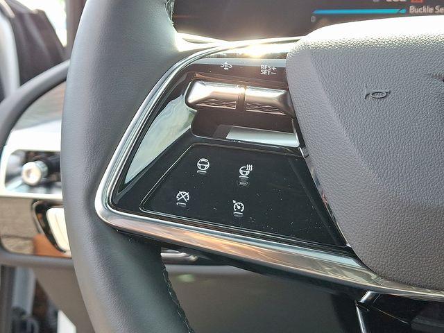 2025 Cadillac LYRIQ Vehicle Photo in DANBURY, CT 06810-5034