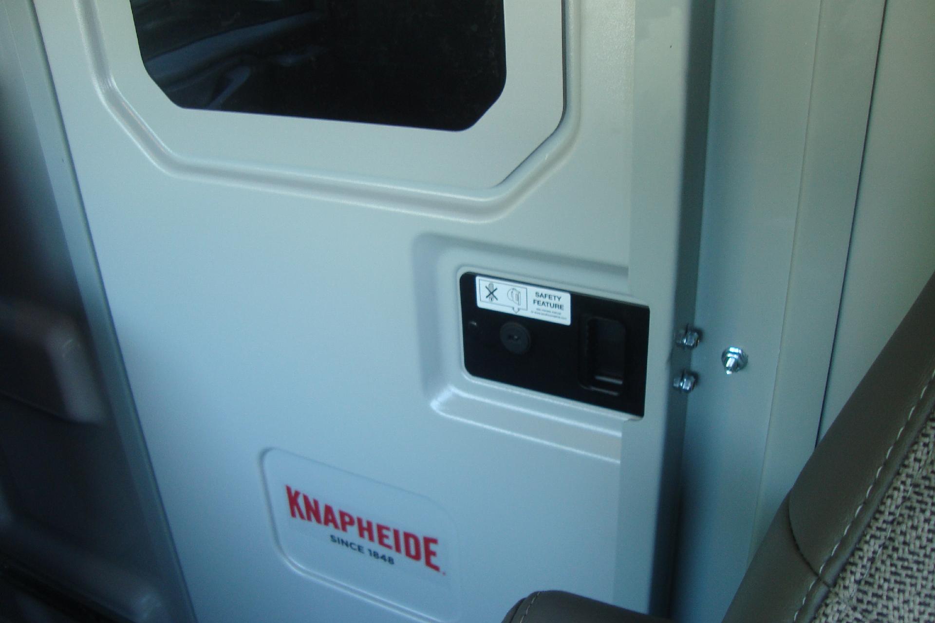 2025 GMC Savana Commercial Cutaway Vehicle Photo in PORTSMOUTH, NH 03801-4196