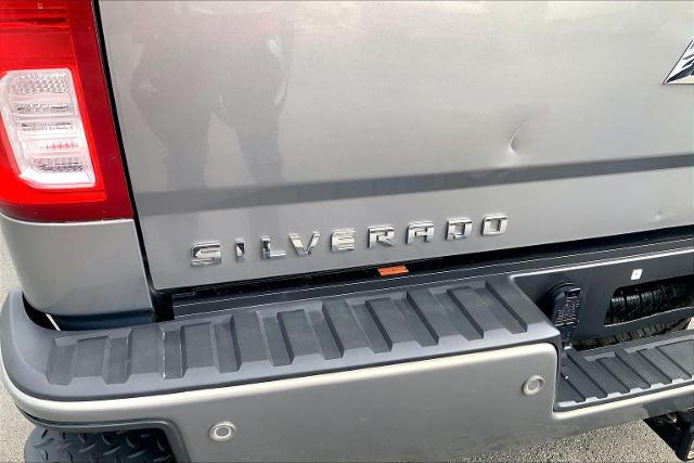 2017 Chevrolet Silverado 1500 Vehicle Photo in KANSAS CITY, MO 64114-4502