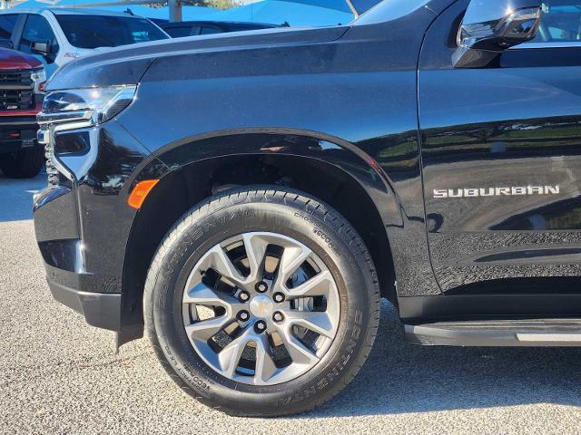 2024 Chevrolet Suburban Vehicle Photo in DENTON, TX 76210-9321