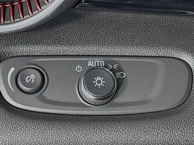 2026 Chevrolet Trax Vehicle Photo in PUYALLUP, WA 98371-4149