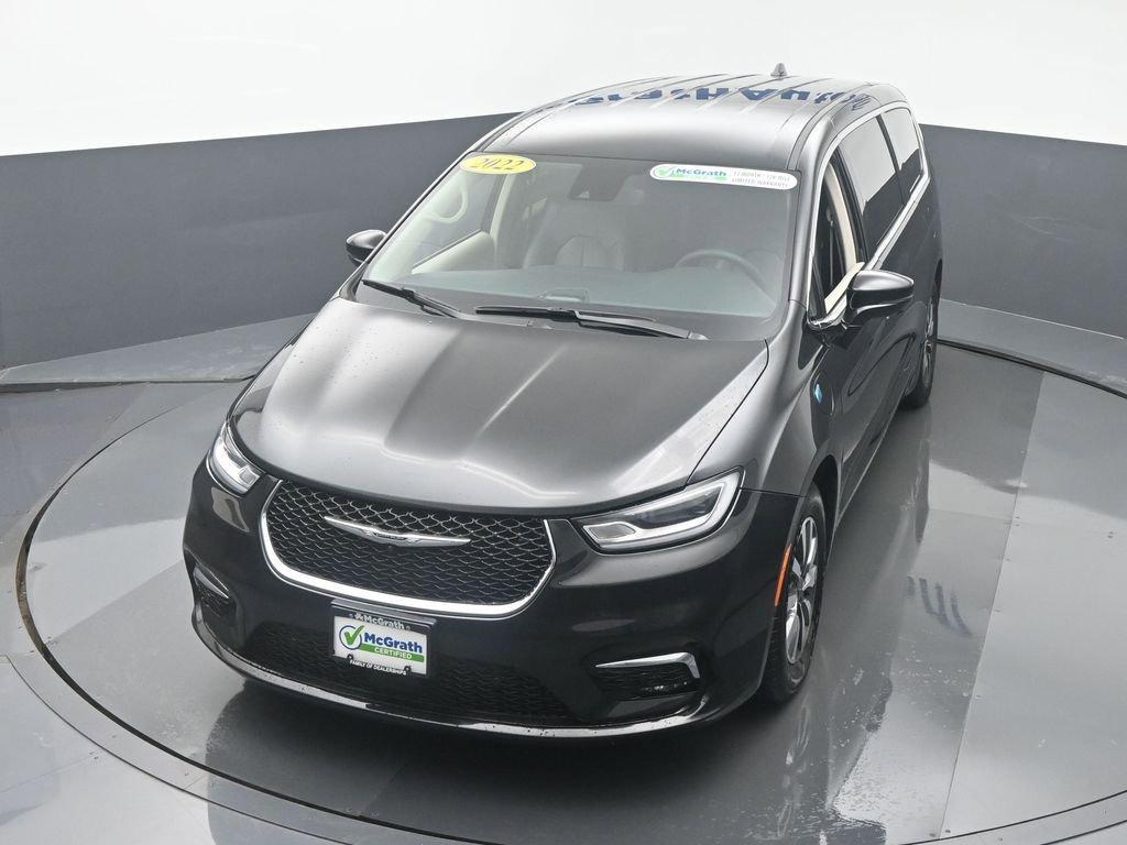 2022 Chrysler Pacifica Vehicle Photo in Cedar Rapids, IA 52402