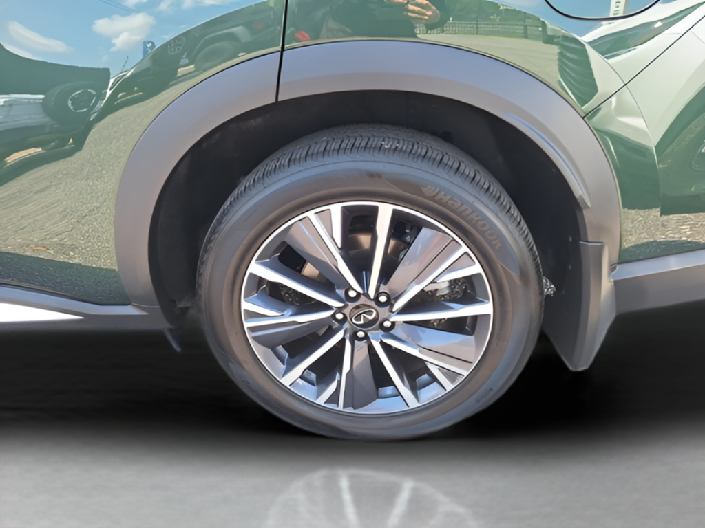 2026 INFINITI QX60 photo 22 of 32