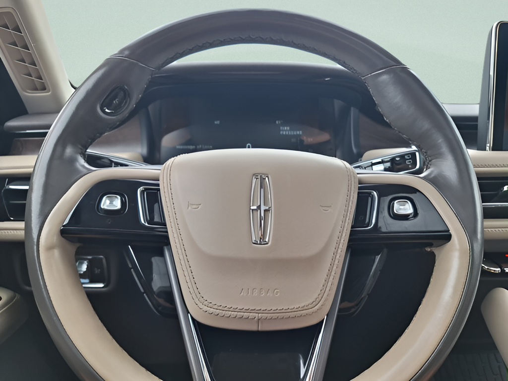 2023 Lincoln Aviator photo 20 of 36