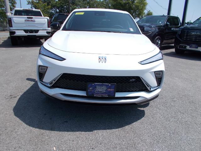 2025 Buick Envista Vehicle Photo in LOWELL, MA 01852-4336