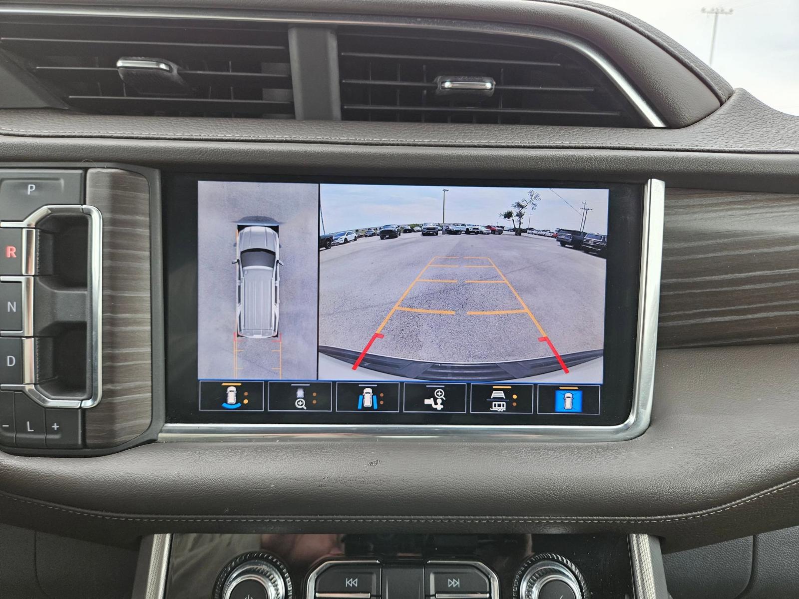 2021 GMC Yukon XL Vehicle Photo in Seguin, TX 78155