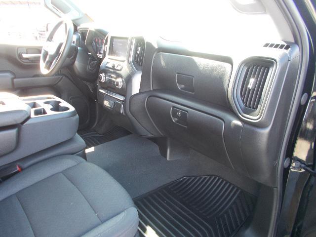 2024 GMC Sierra 1500 Vehicle Photo in LOWELL, MA 01852-4336