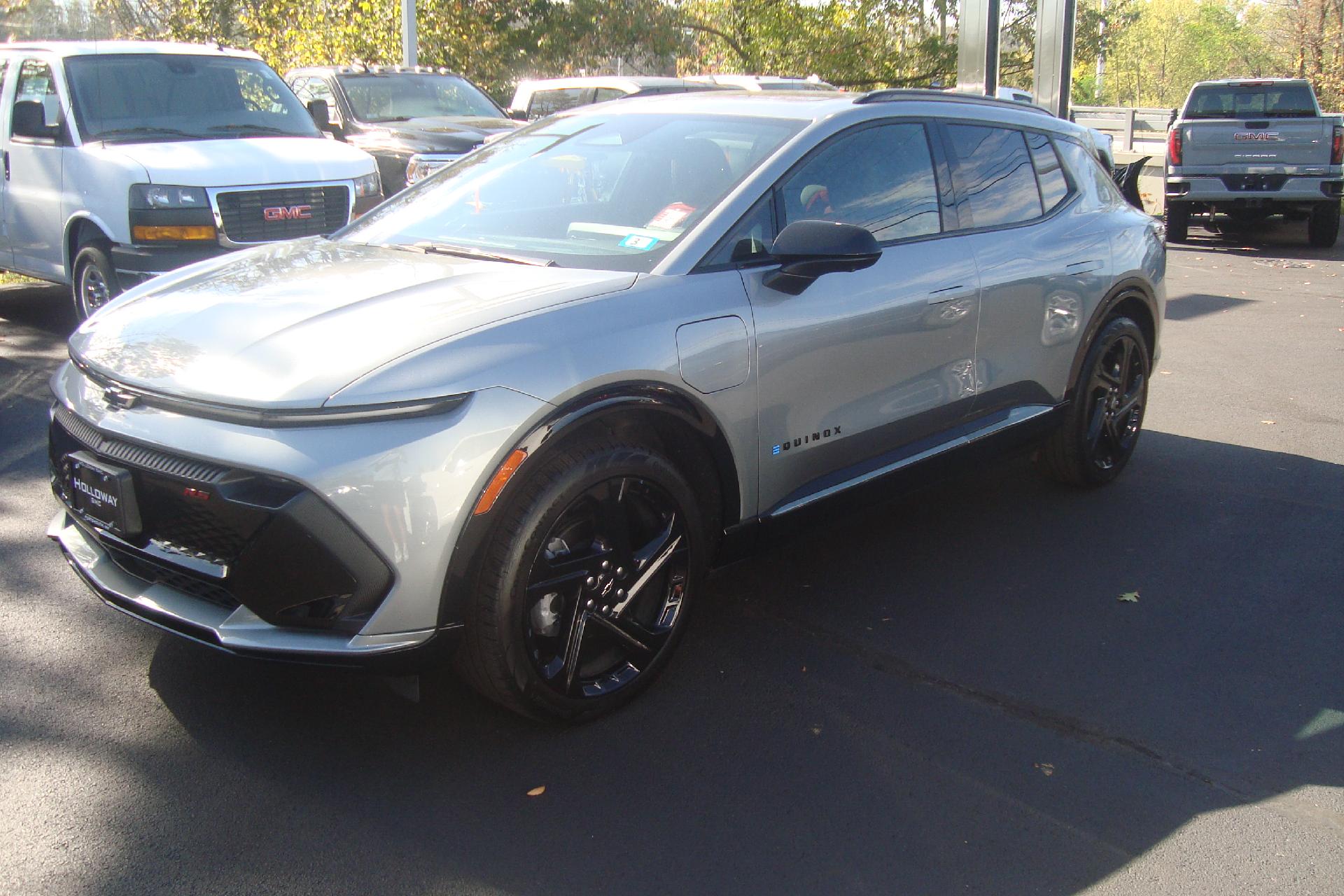 2025 Chevrolet Equinox EV Vehicle Photo in PORTSMOUTH, NH 03801-4196