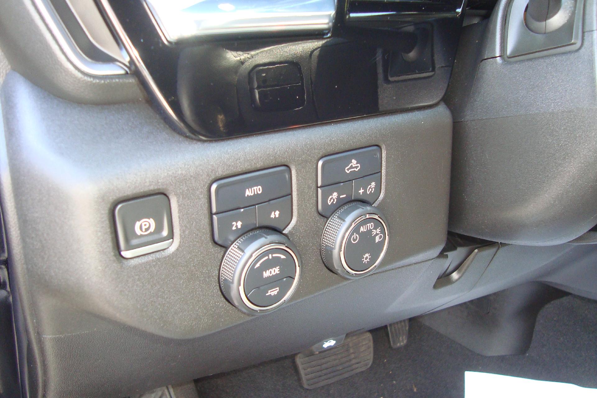 2022 Chevrolet Silverado 1500 Vehicle Photo in PORTSMOUTH, NH 03801-4196