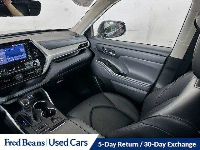 2022 Toyota Highlander Vehicle Photo in Flemington, NJ 08822