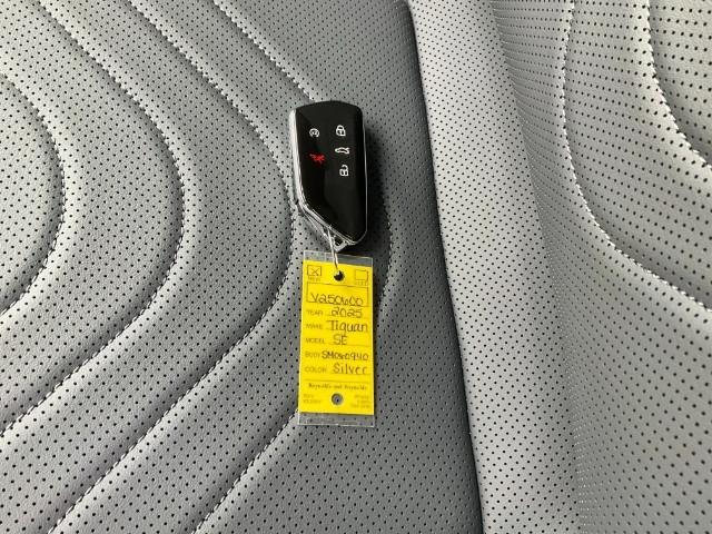 2025 Volkswagen Tiguan Vehicle Photo in Oshkosh, WI 54904