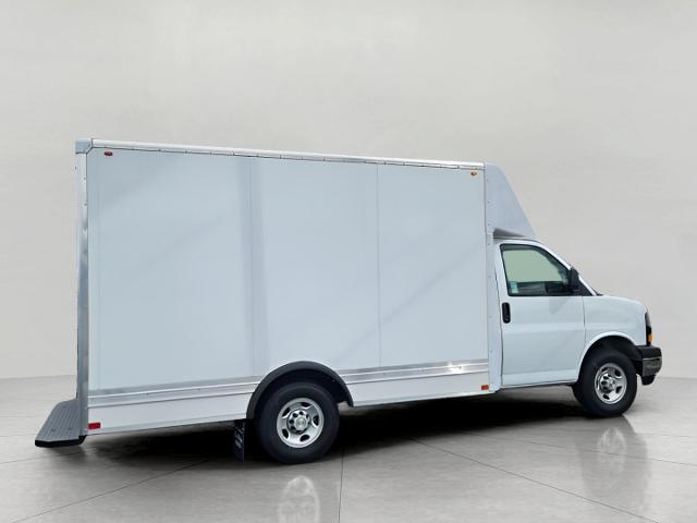 2024 Chevrolet Express Cutaway 3500 Vehicle Photo in NEENAH, WI 54956-2243
