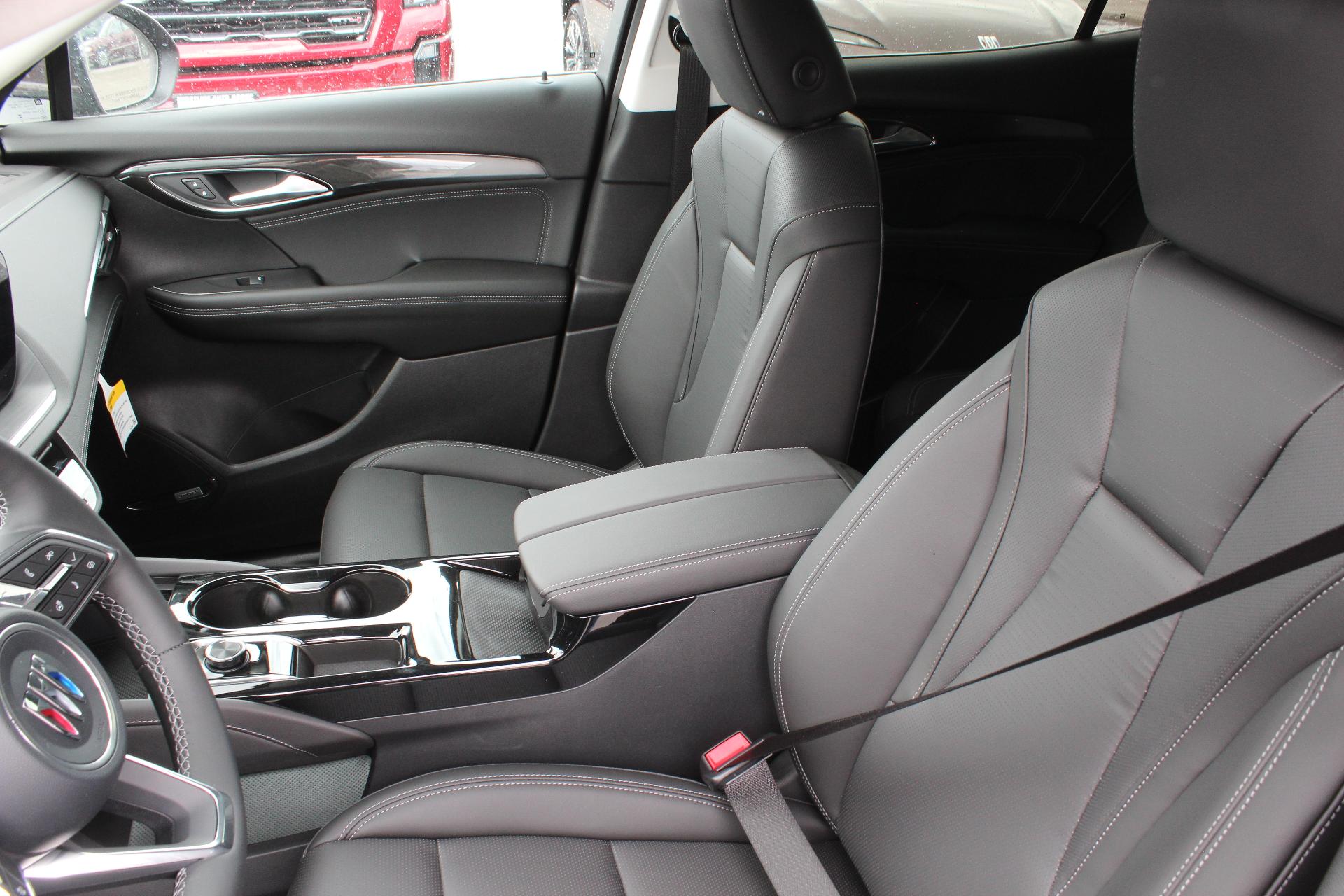 2025 Buick Envision Vehicle Photo in AURORA, CO 80012-4011