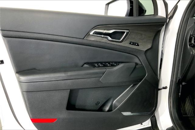 2023 Kia Sportage Vehicle Photo in Lees Summit, MO 64086