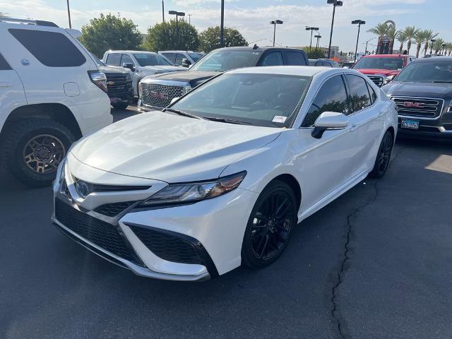 2024 Toyota Camry Hybrid Vehicle Photo in GILBERT, AZ 85297-0402