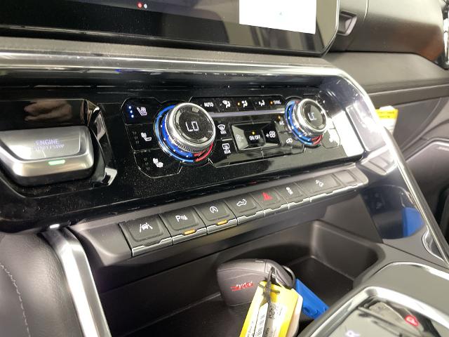 2025 GMC Sierra 1500 Vehicle Photo in GILBERT, AZ 85297-0402