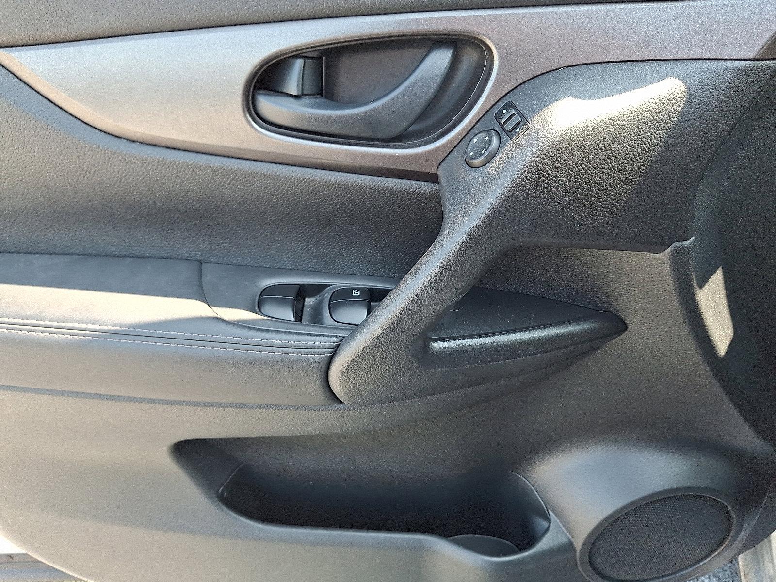 2018 Nissan Rogue Sport Vehicle Photo in Harrisburg, PA 17111