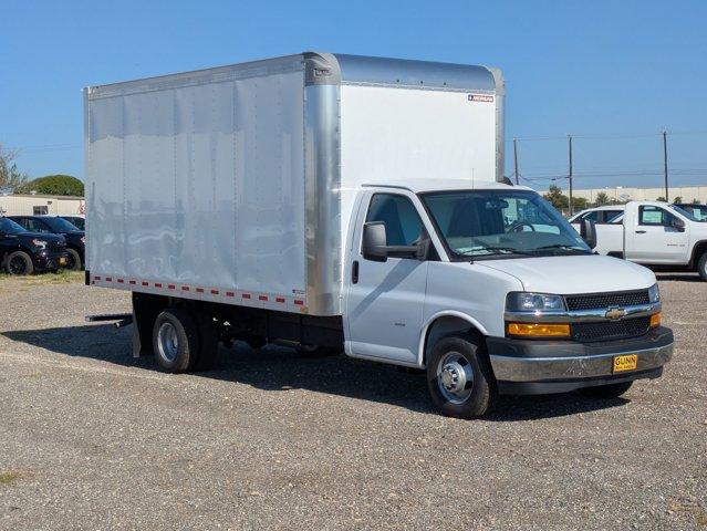 2025 Chevrolet Express Commercial Cutaway Vehicle Photo in SELMA, TX 78154-1460