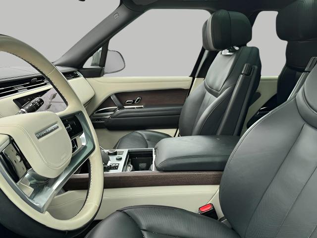 2023 Range Rover Vehicle Photo in Appleton, WI 54913