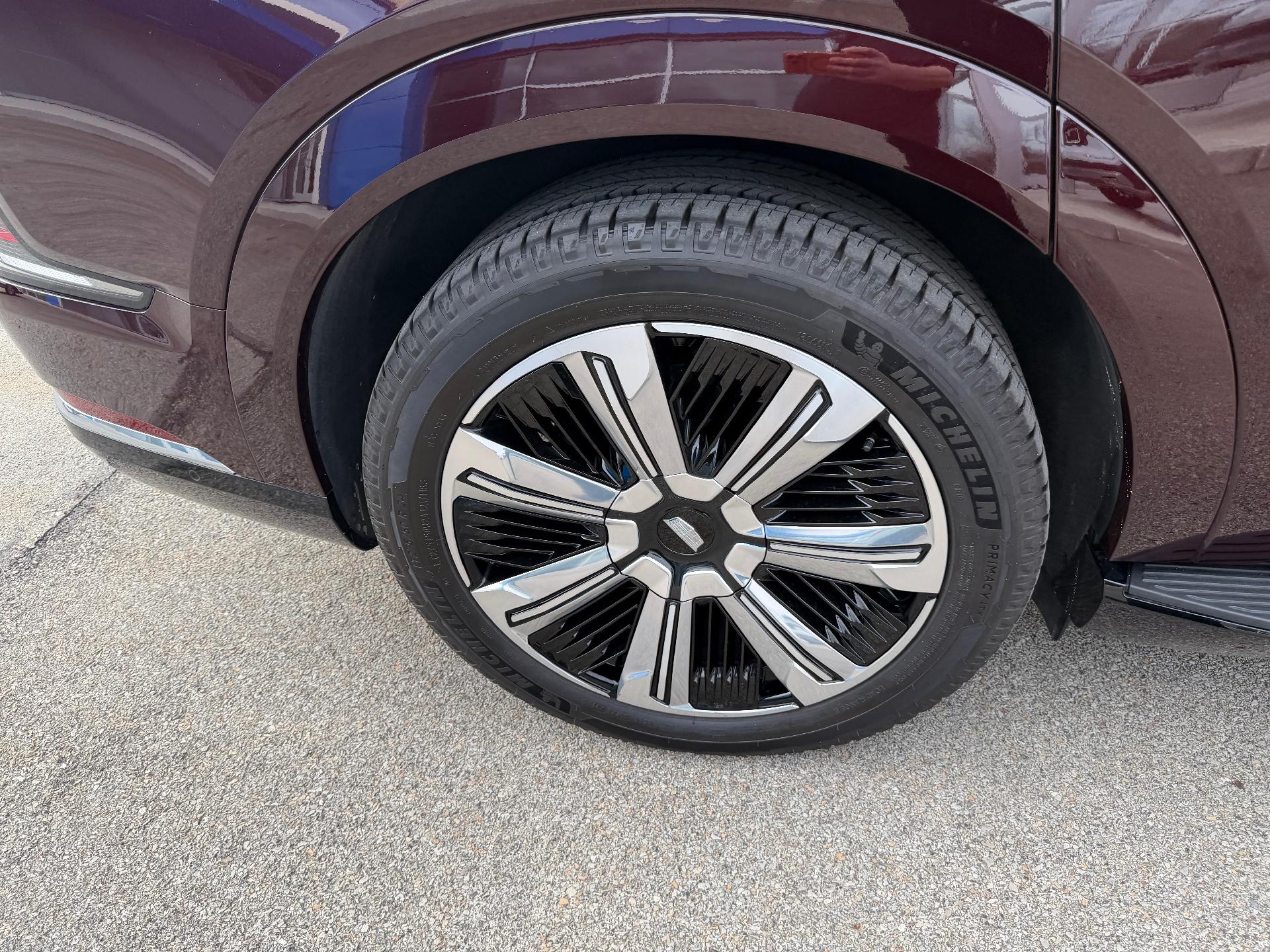 2025 Cadillac ESCALADE IQ Luxury 2 - 10