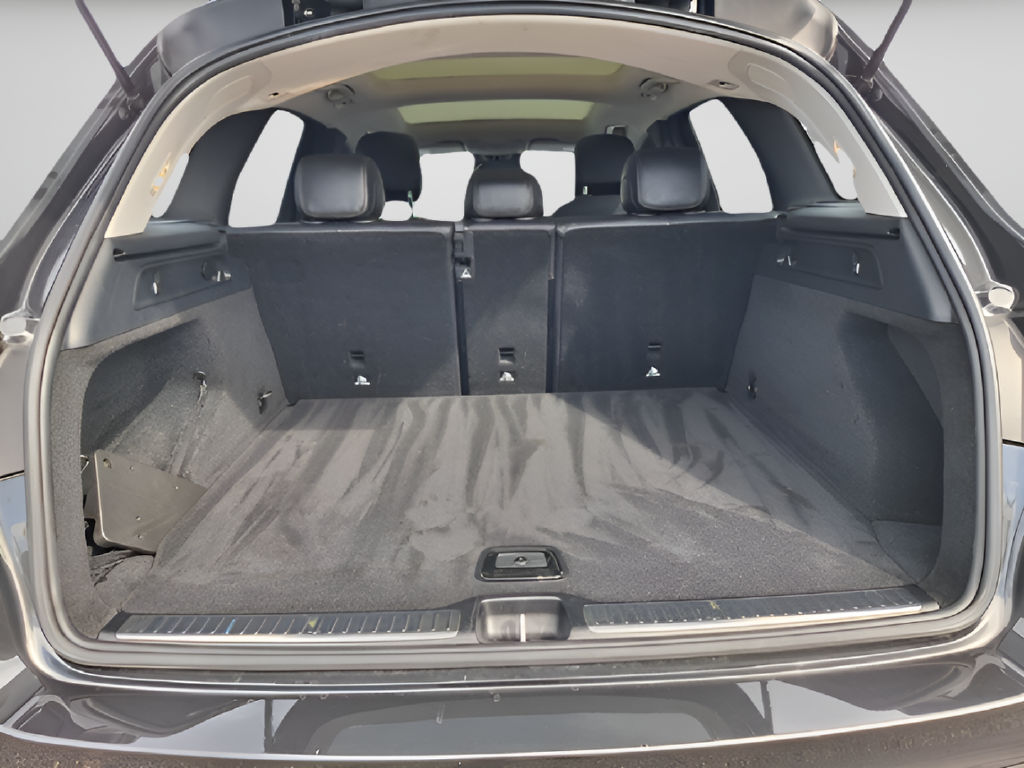 2022 Mercedes-Benz GLC photo 24 of 30