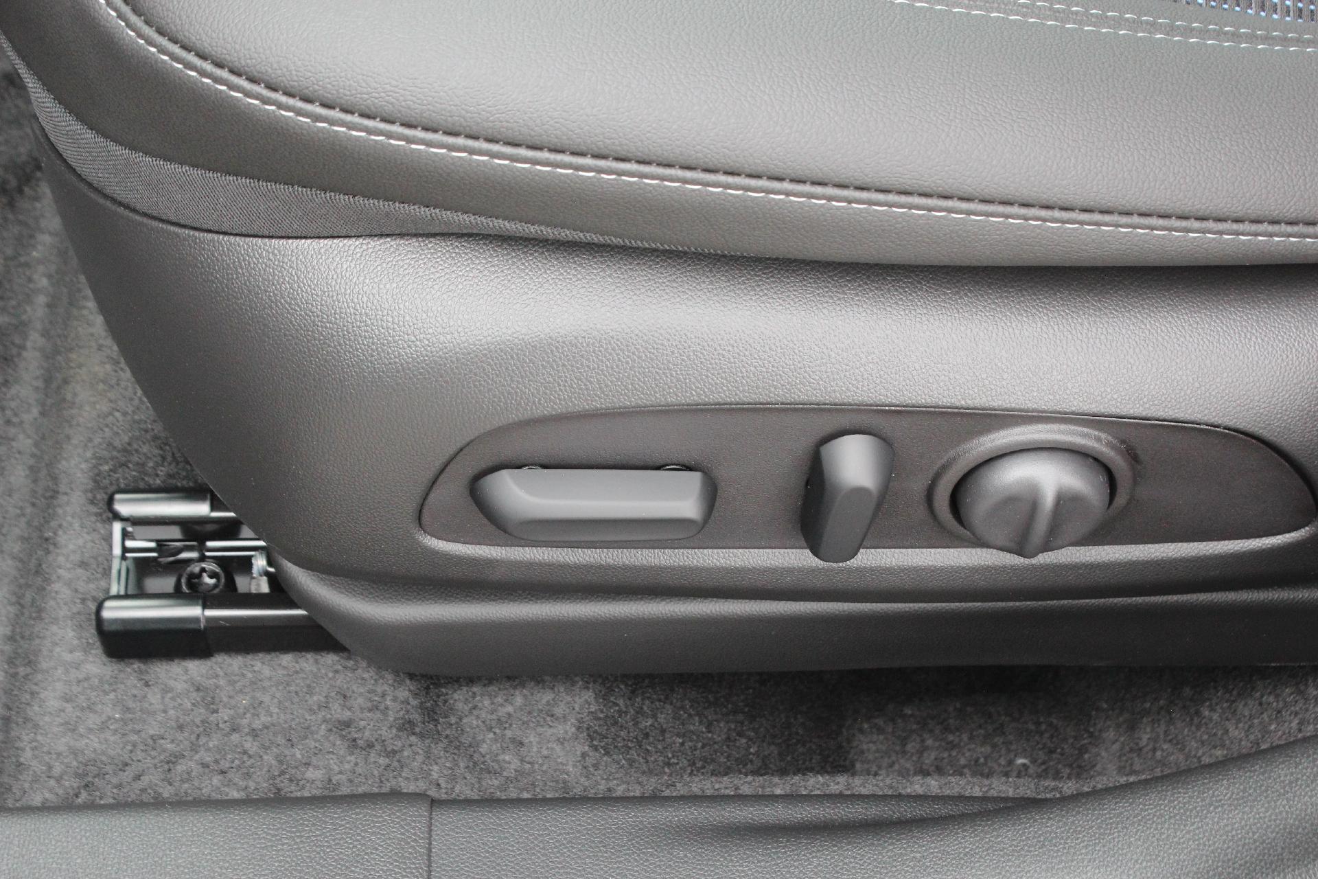 2025 Buick Envista Vehicle Photo in AURORA, CO 80012-4011