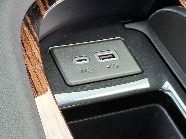 2023 Cadillac Escalade ESV Vehicle Photo in DANBURY, CT 06810-5034
