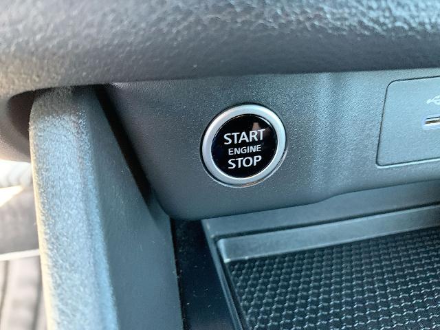 2022 Nissan Rogue Vehicle Photo in MOON TOWNSHIP, PA 15108-2571