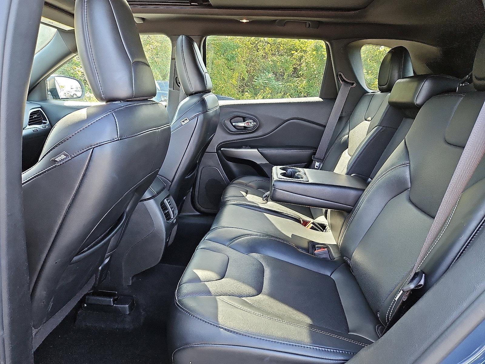 2021 Jeep Cherokee Vehicle Photo in Trevose, PA 19053