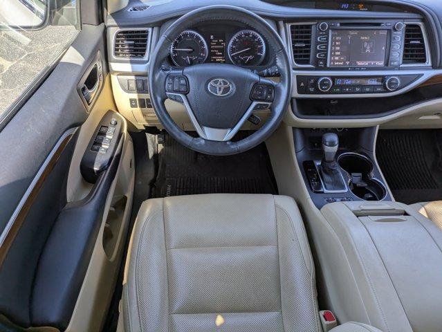 2019 Toyota Highlander Vehicle Photo in BRUNSWICK, GA 31525-1881